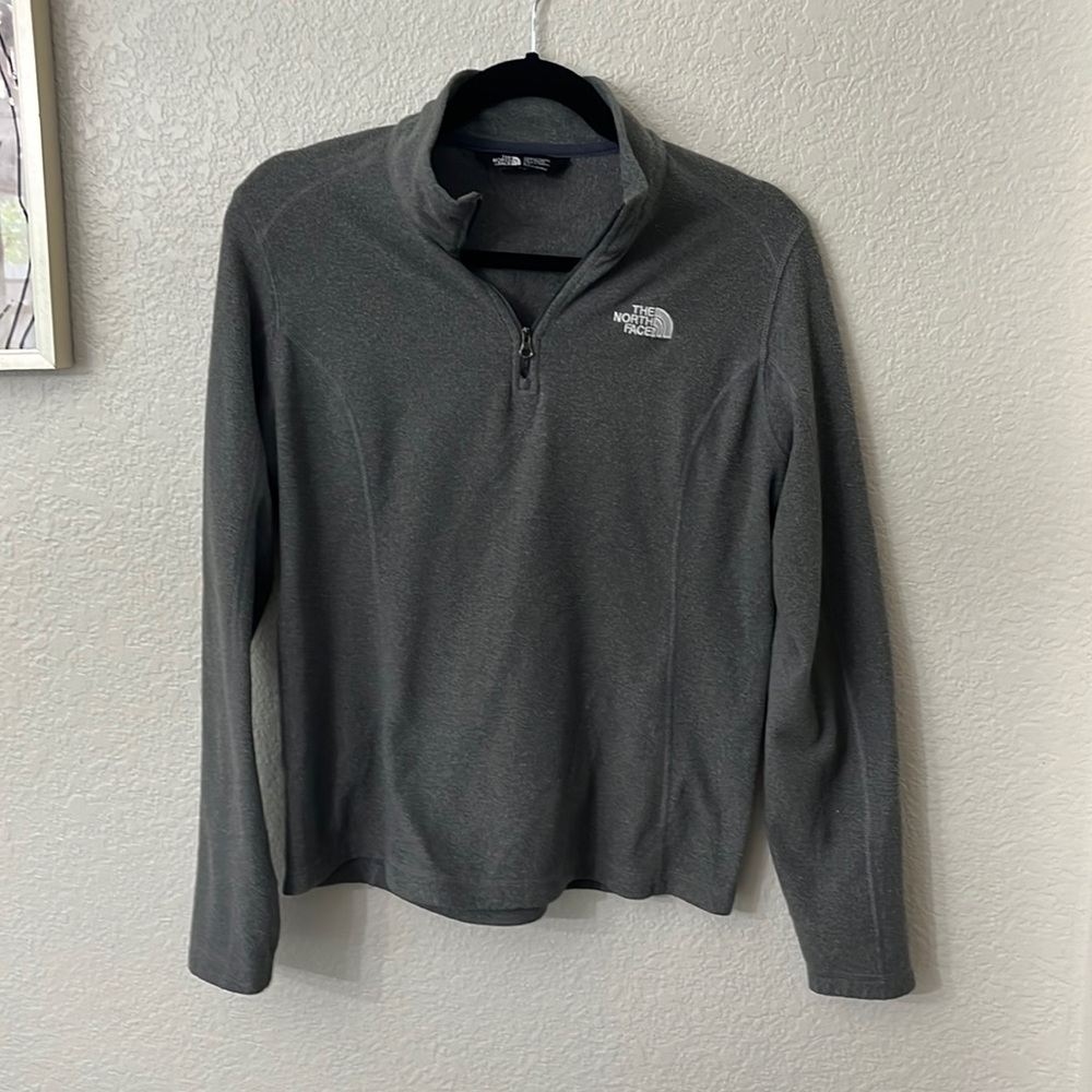 Light weight sweater